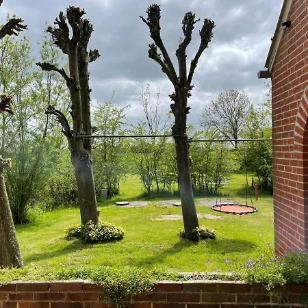 Achterkoeken Auf Dem Gulfhof Mit Terrasse, Garten, Kaminofen Apartment *